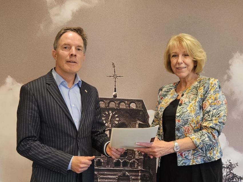 Burgemeester Eiko Smid en Anja Andres