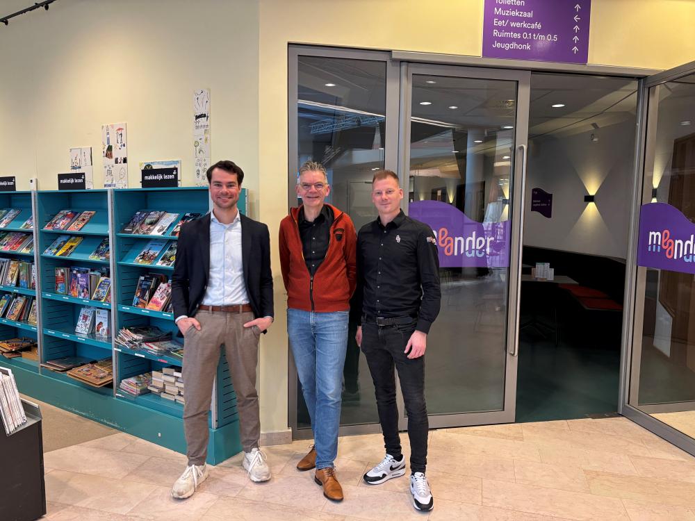 Foto van links naar rechts: Peter Raaijmakers, Jack van Uden (voorzitter van Meander) en Jelle Schellings (manager Meander)